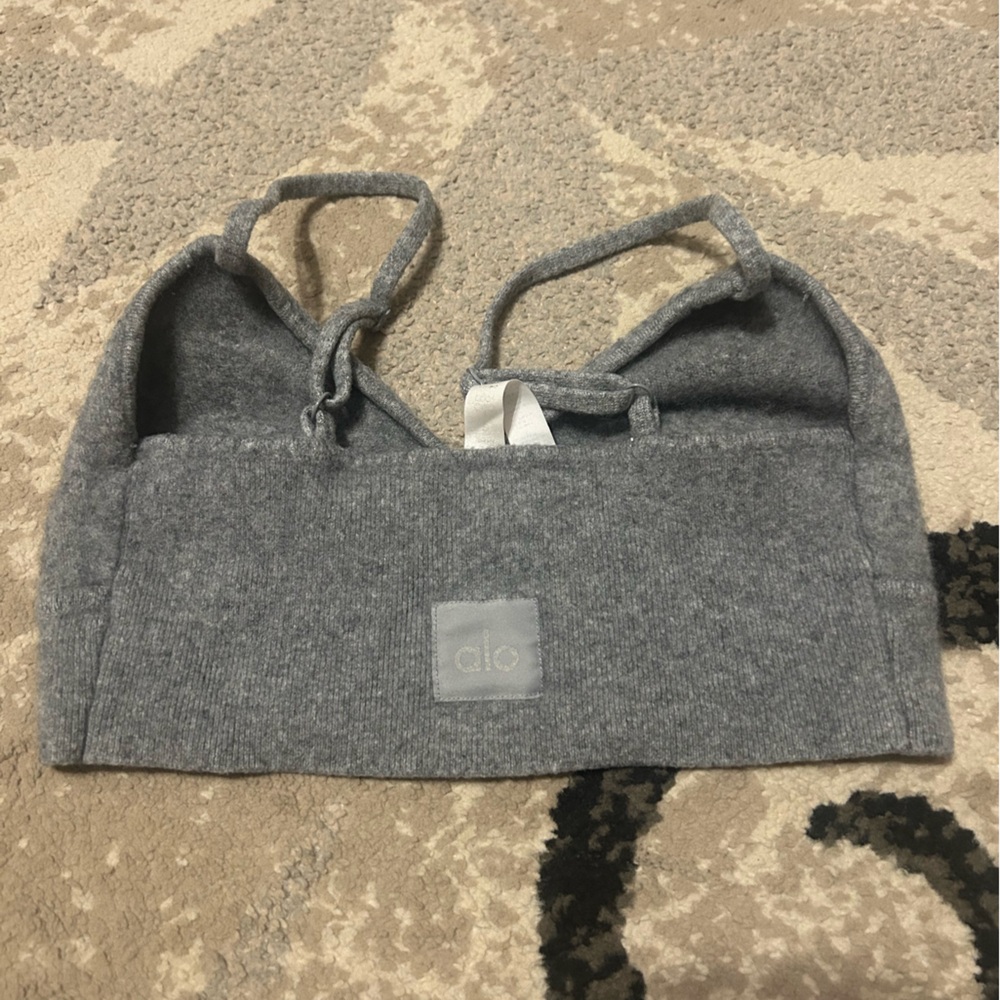 ALO Yoga Cashmere Jet Set Bra in Dove Grey Heather Small - Picture 3 of 3
